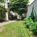 Rent 2 bedroom apartment of 1 m² in Kingston