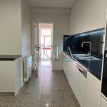 Rent 3 bedroom apartment of 174 m² in Vila Nova de Gaia