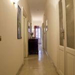 Rent a room of 110 m² in Roma