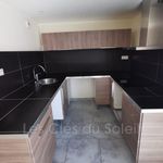 Rent 3 bedroom apartment of 47 m² in Bandol