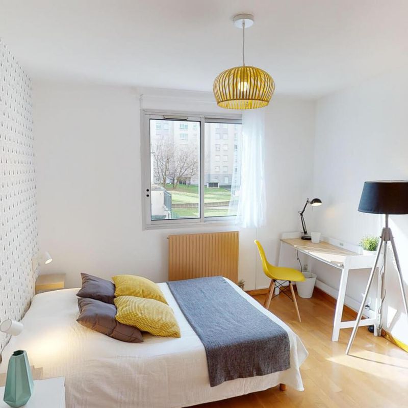 Great double bedroom in residential La Mouche