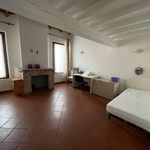 Affitto 2 camera appartamento di 80 m² in Ferrara