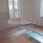 Rent 5 bedroom house of 95 m² in Altopascio