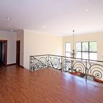 Rent 5 bedroom house of 1036 m² in Johannesburg