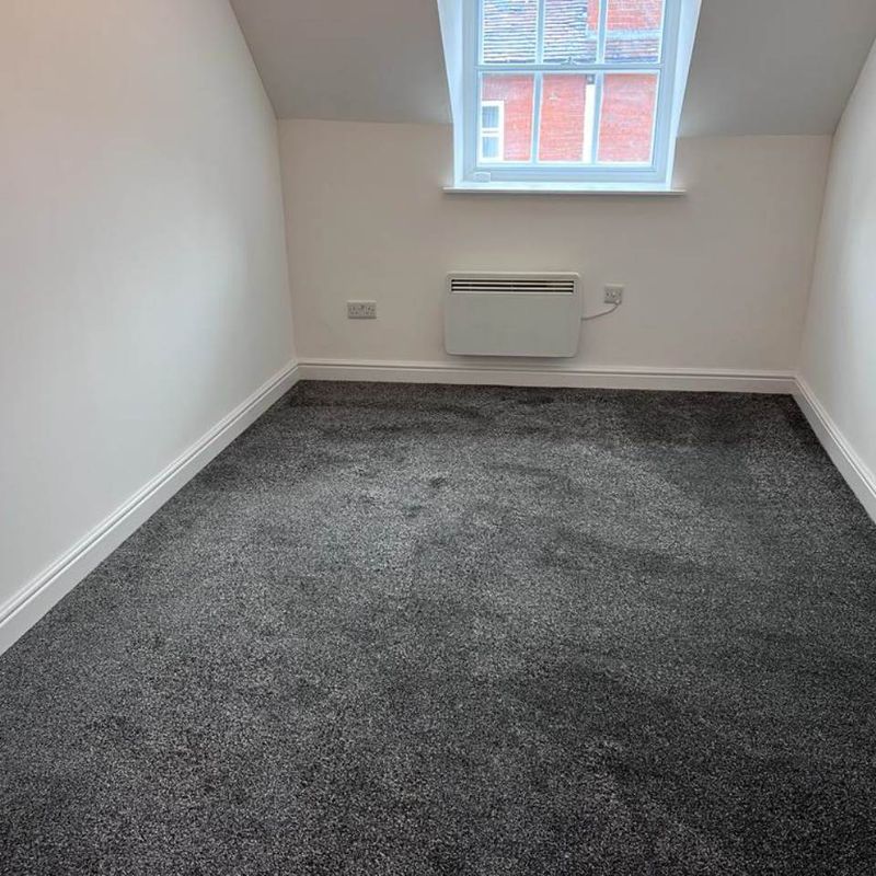 2 bed flat to rent in Bird Street, WS13 Lichfield