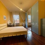 Rent 3 bedroom apartment of 90 m² in Modena