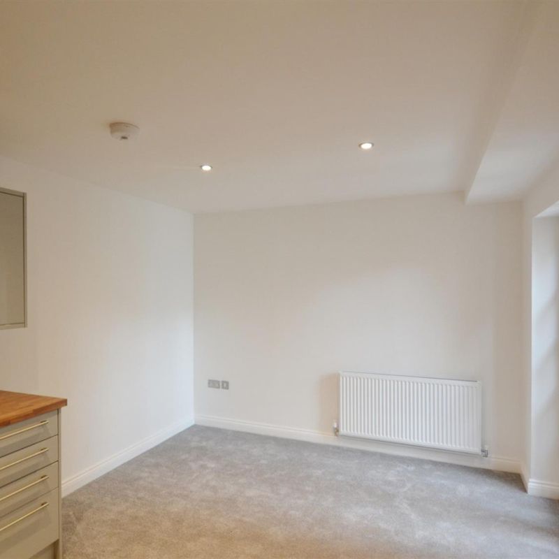 High Street, Swanage, Dorset, BH19, 2 bedroom flat to let - 822099 | Goadsby