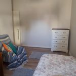Rent 4 bedroom house in Porto