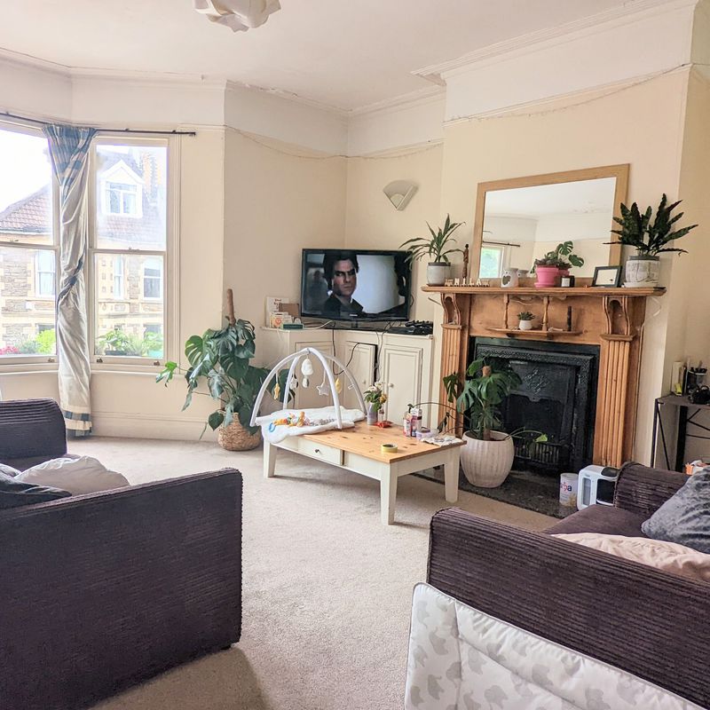 2 bedroom property to let in Coldharbour Road, Bristol, BS6 - £1,600 pcm Westbury Park