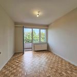 Appartement de 130 m² avec 3 chambre(s) en location à Vorst