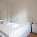 Affitto 4 camera appartamento di 160 m² in Firenze