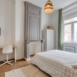 Rent a room of 120 m² in Lille