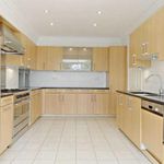 Rent 5 bedroom house of 334 m² in London