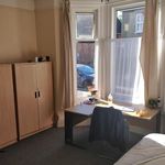 Rent 10 bedroom house in South East England
