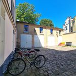 Rent 1 bedroom apartment of 32 m² in Versailles