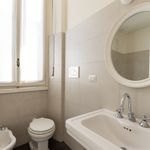 Rent 4 bedroom apartment of 250 m² in Milano
