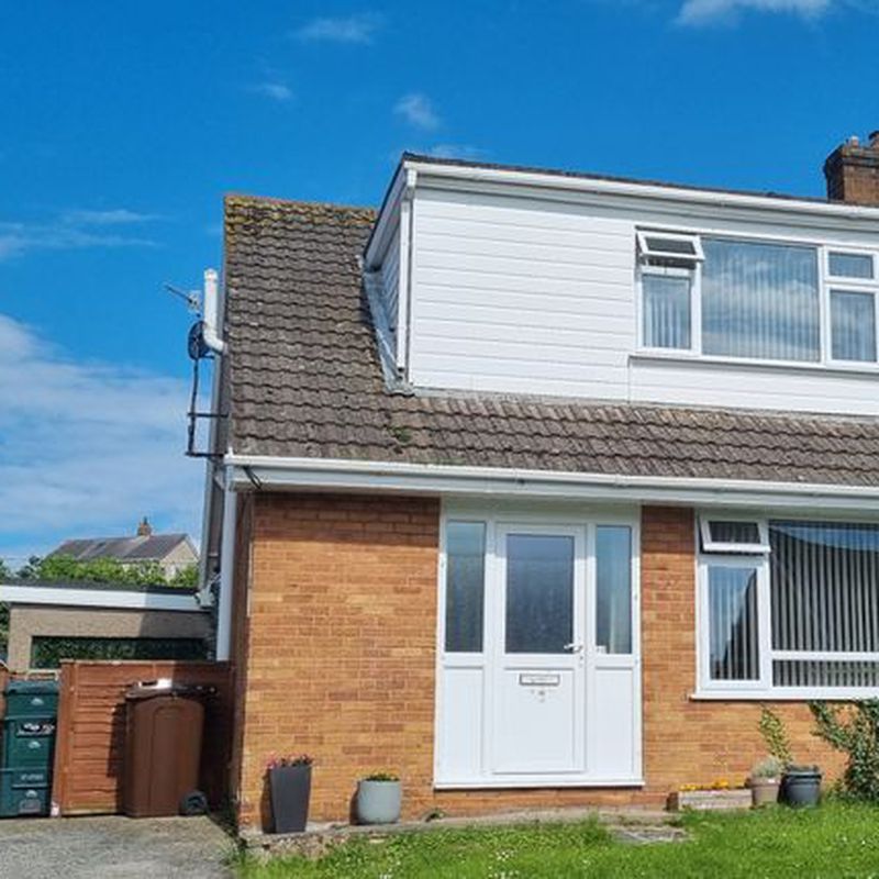Semi-detached house to rent in Ffordd Naddyn, Colwyn Bay LL28