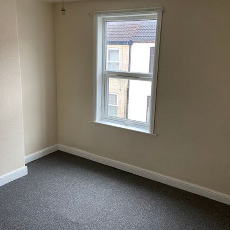 Terraced house to rent in Linden Terrace, Gainsborough DN21