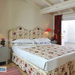 Affitto 6 camera appartamento di 120 m² in Firenze
