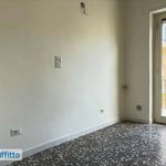 Rent 3 bedroom apartment of 800 m² in Bari