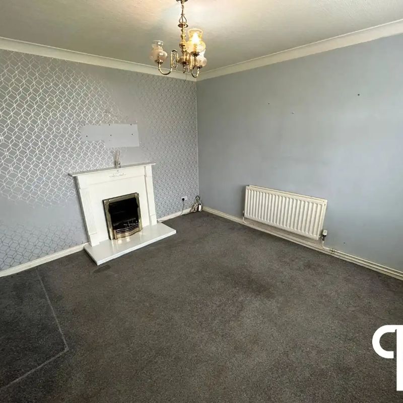 house for rent at 28 Glenfield Road, Lurgan, BT66 8EP, England