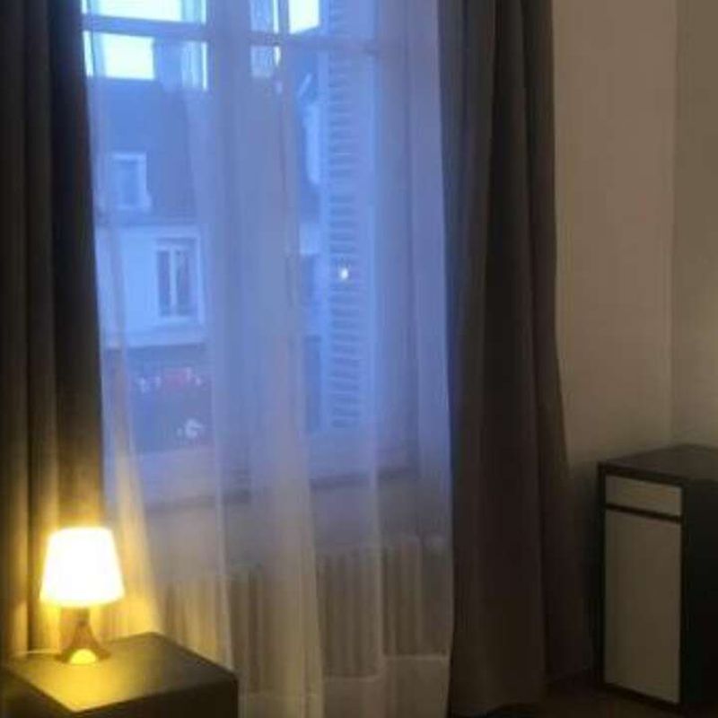 Location appartement 1 pièce 13 m² Caen (14000)