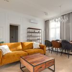 Wynajmij 3 sypialnię apartament z 77 m² w Łódź