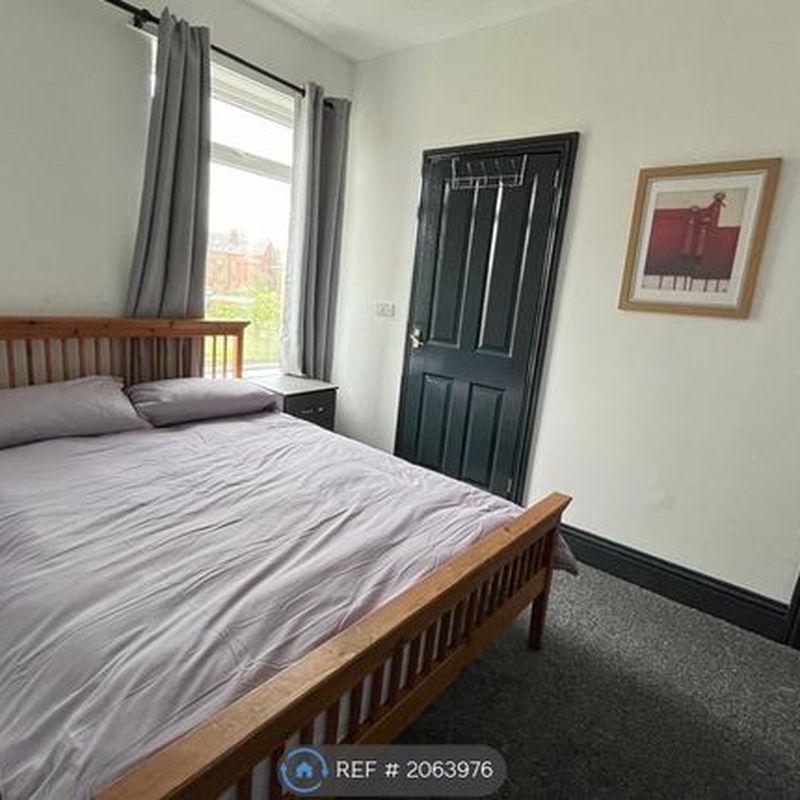 Room to rent in Ashdown Road, Wakefield WF1 Belle Vue