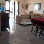 Affitto 5 camera appartamento di 120 m² in Castel Volturno