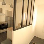 Rent 2 bedroom apartment of 33 m² in Nîmes