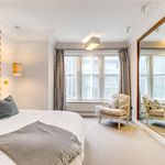 Rent 2 bedroom flat of 102 m² in London