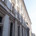 Camera di 130 m² a Torino