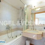Rent 4 bedroom apartment of 95 m² in Roma