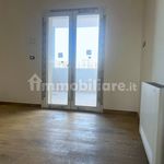 Rent 4 bedroom apartment of 100 m² in Volla