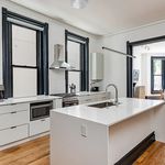 Rent 4 bedroom student apartment in Chicago