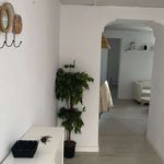 Rent a room of 100 m² in La Ñora