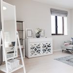 Wynajmij 3 sypialnię apartament z 86 m² w Łódź