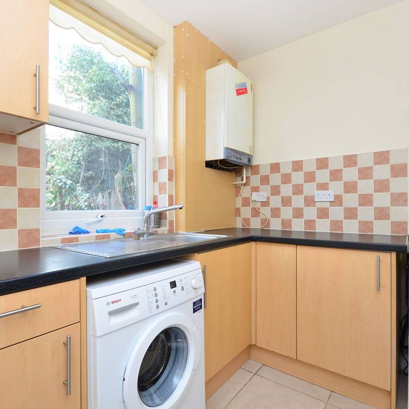 3 Bedroom House to Rent in Brenthouse Road | Foxtons Hackney