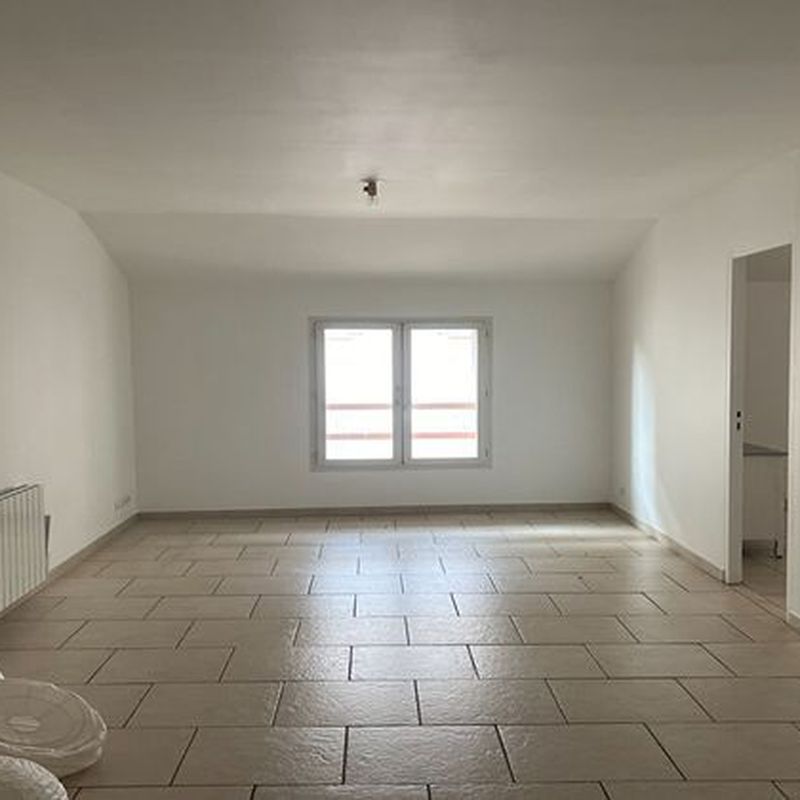 Location Appartement 83570, CARCES france