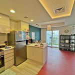 Rent 3 bedroom house of 193 m² in Dubai
