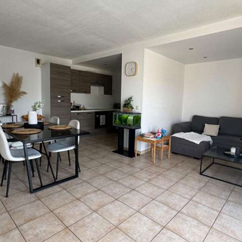 Location appartement 4 pièces 79 m² Istres (13800)