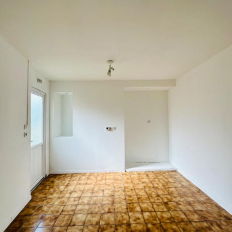 LOCATION d'un appartement de 2 pièces (70 m²) à Marle