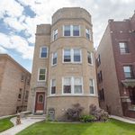 Rent 2 bedroom apartment of 1400 m² in Chicago