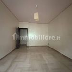 Affitto 2 camera appartamento di 95 m² in Foggia