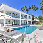 Rent 4 bedroom house of 300 m² in Marbella