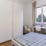 Rent a room of 102 m² in Cesano Boscone
