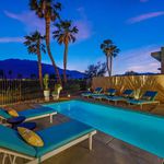 Rent 3 bedroom apartment of 239 m² in Palm Springs