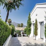 Rent 4 bedroom house of 552 m² in Marbella