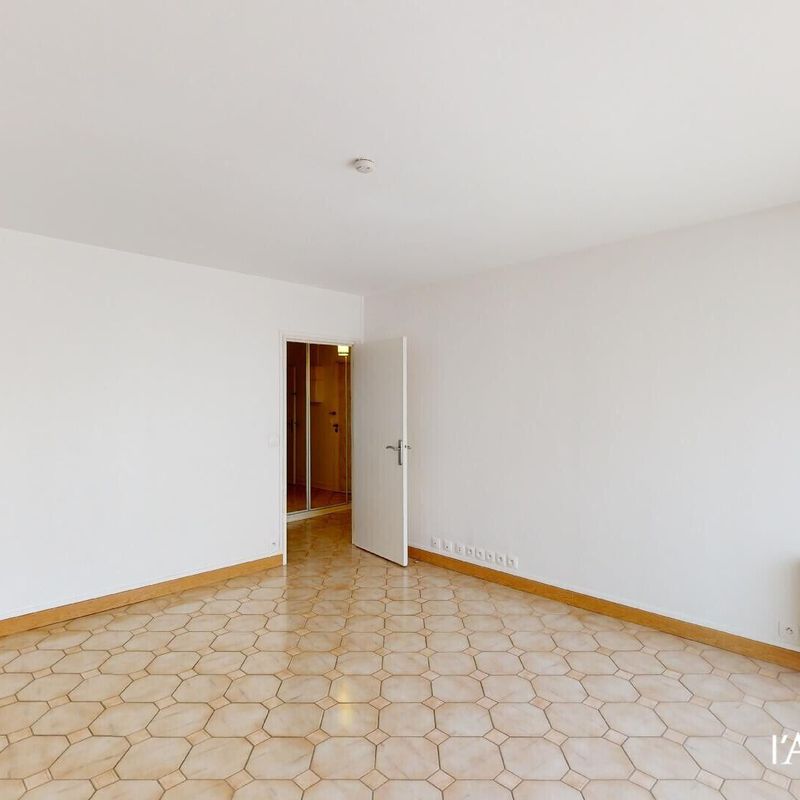 Appartement 3 pièces Chilly-Mazarin 62.79m² 910€ à louer - l'Adresse