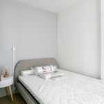 Rent 5 bedroom apartment of 75 m² in Gradignan